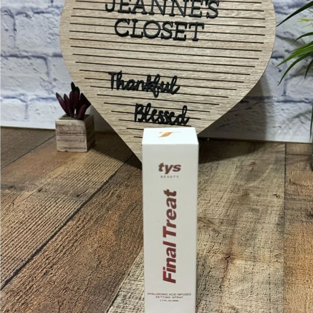 TYS BEAUTY Final Treat + Clear Hyaluronic Acid Setting Spray FULL SZ